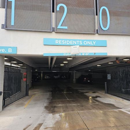 Beautiful Condo On Riverwalk W King Ste Free Parking Pet Friendly Centrally Located On The Riverwalk San Antonio Exterior foto